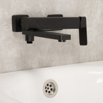 Смеситель для ванны FMARK черный FS8724-22H *1/6